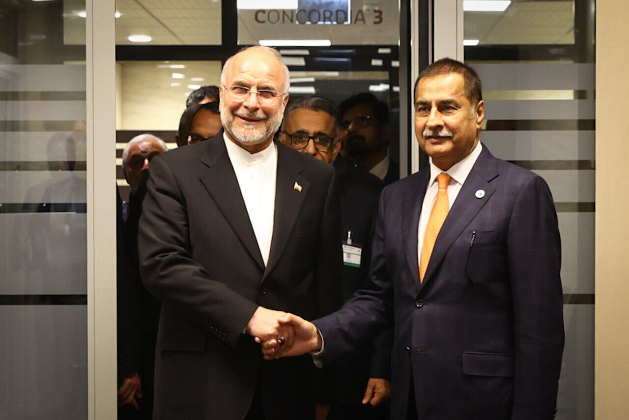 Israeli regime seeking to divide Islamic countries: Qalibaf