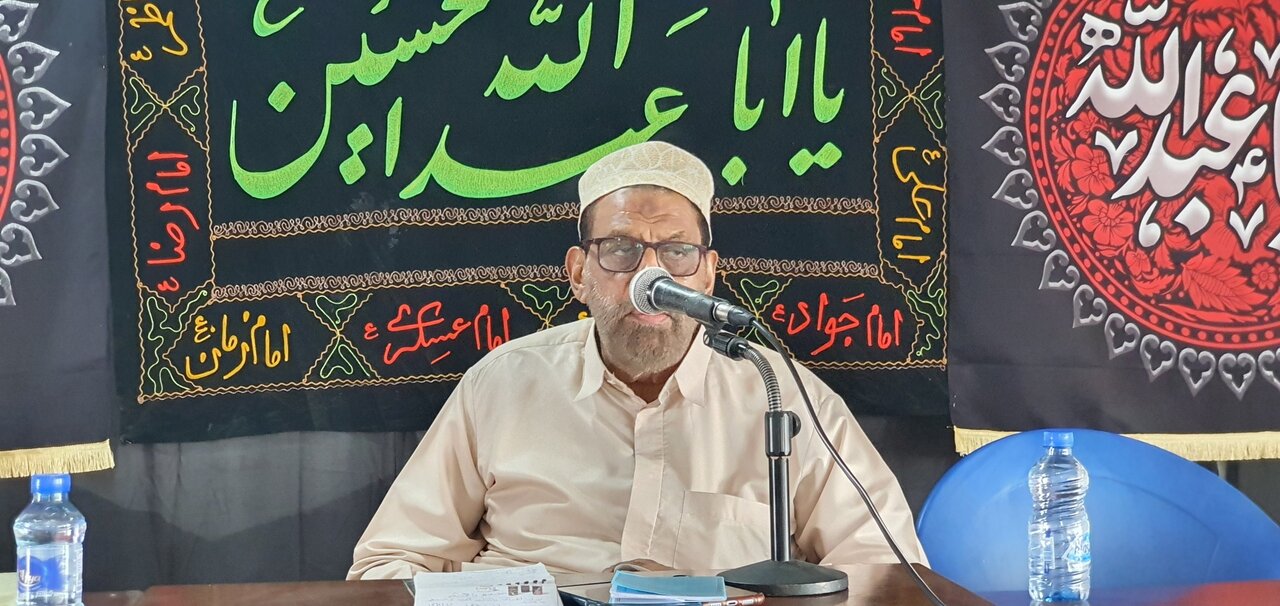Qur’an Ni Mizani ya Umoja na Uongozi – Sheikh Jafari Afundisha Maneno ya Imam Ali (a.s) kuhusiana na Darasa la Qur'an - Jamiat Al-Mustafa (S) +Picha