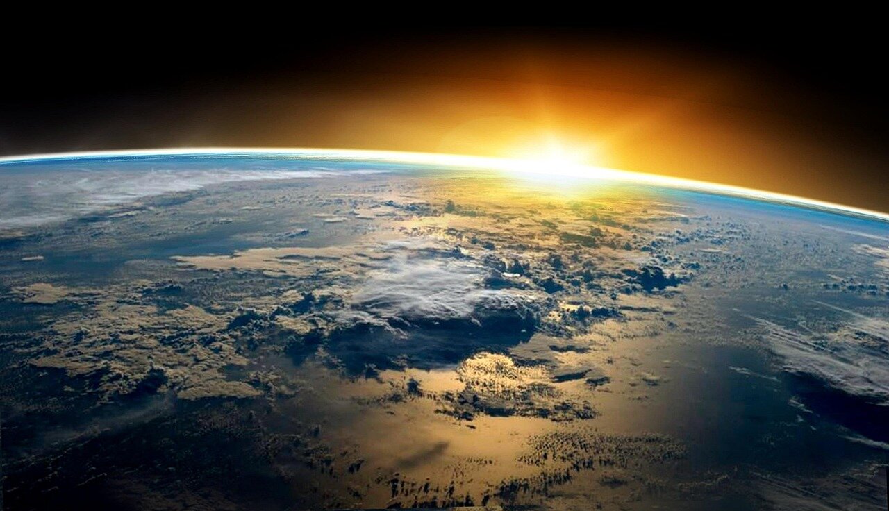 قرآن و عقیده به گردش خورشید به دور زمین