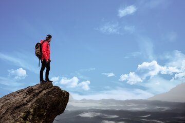 چگونه در دل‌ها جا باز کنیم؟ راهکار امام کاظم (ع)