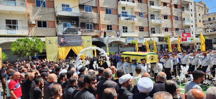 حزب الله وجماهير المقاومة يشيّعون الشّهيد هيثم ادريس في مدينة بنت جبيل