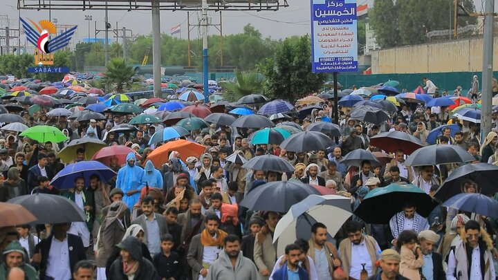 تقرير مصور/ مسيرة مليونية بالعاصمة صنعاء تحت شعار " ثباتا مع غزة وفلسطين.. ورفضا لصفقات الخداع والخيانة"