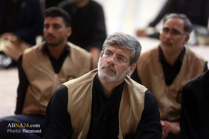 بدرقه خادمان موکب حرم حضرت معصومه (س) در عمود ۱۰۸۰