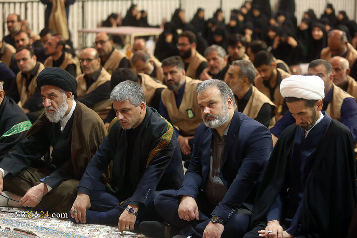 بدرقه خادمان موکب حرم حضرت معصومه (س) در عمود ۱۰۸۰