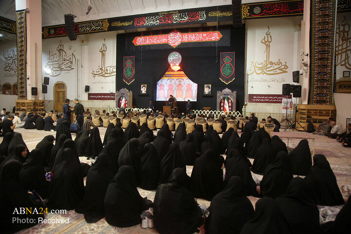 بدرقه خادمان موکب حرم حضرت معصومه (س) در عمود ۱۰۸۰