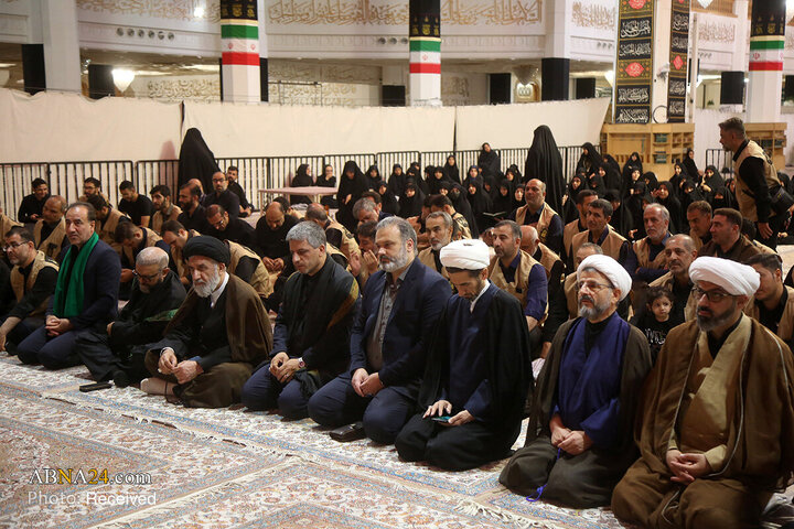 بدرقه خادمان موکب حرم حضرت معصومه (س) در عمود ۱۰۸۰