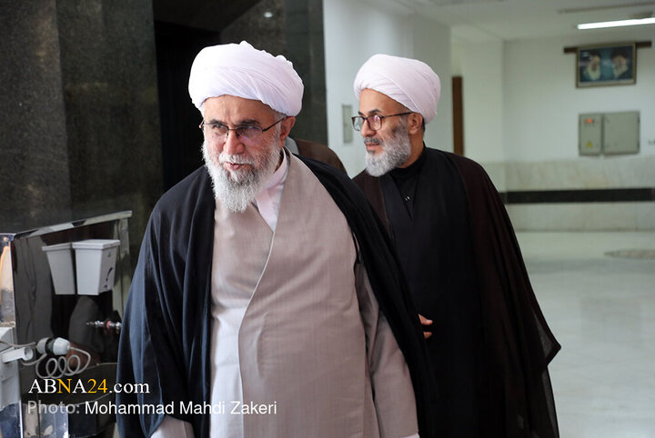 بازدید دبیرکل مجمع جهانی اهل‌بیت(ع) از نمایشگاه «اربعین در قاب تصویر»