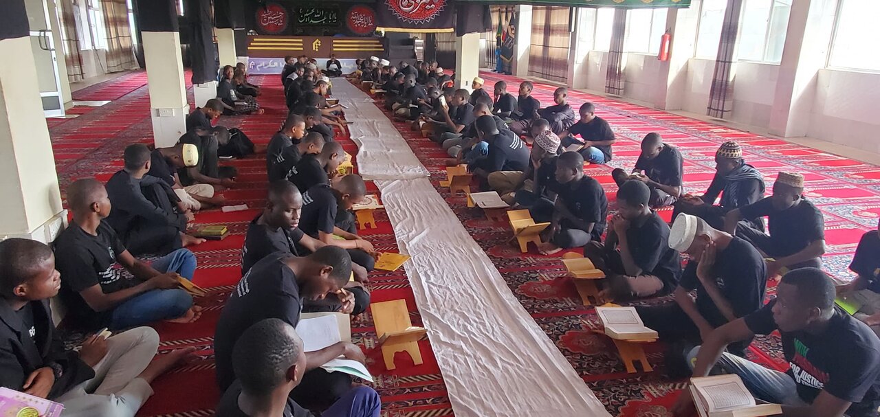 Majlis ya Kuhitimisha Kisomo cha Qur’an Tukufu kwa ajili ya kumrehemu Sheikh Abdullah Khamis Yafanyika Katika Chuo cha Jamiatu Al-Mustafa(s)- Tanzania