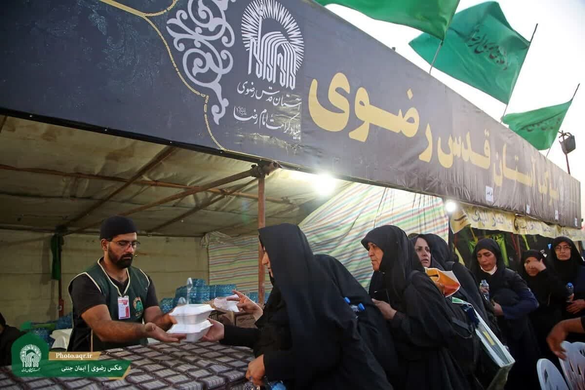 Imam Reza International University mobilizes Arbaeen service team at Shalamcheh border