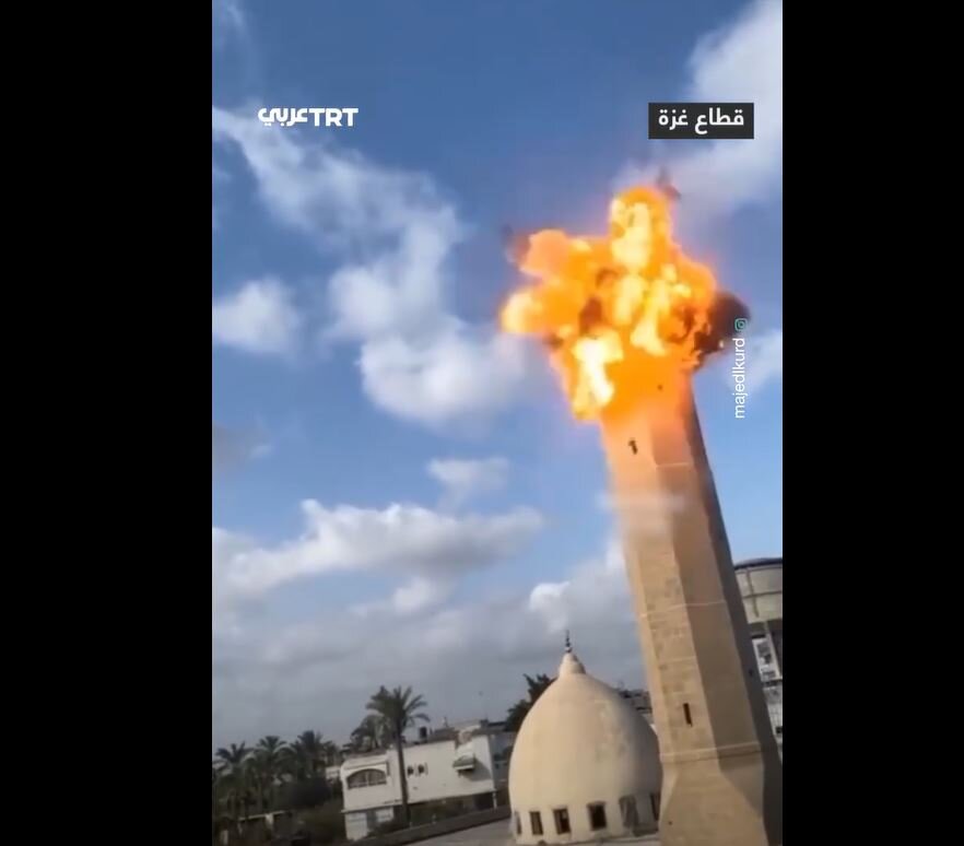Video: Moment a Zionist regime suicide drone strikes minaret of a mosque in Gaza