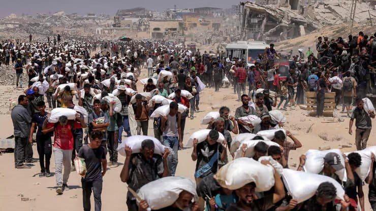 إسرائيل قتلت في يومين 105 من الباحثين عن المساعدات بغزة