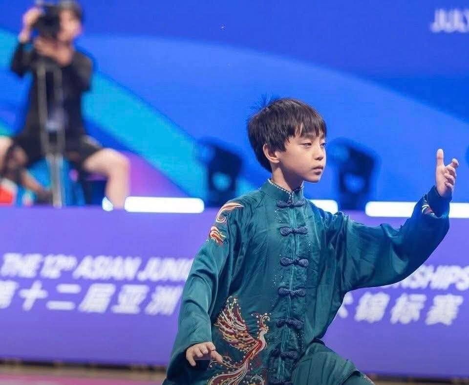 کودک شیعه افغانستانی قهرمان ووشوی آسیا شد