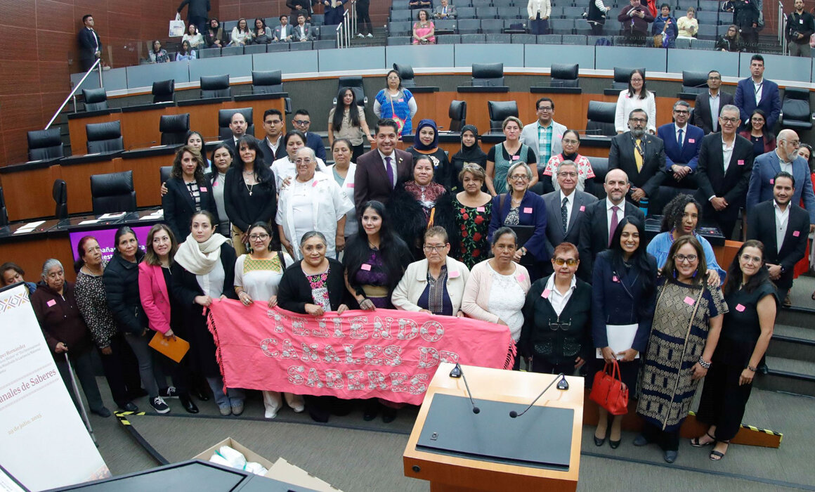 México impulsa la partería tradicional como pilar de salud ancestral y derechos de las mujeres indígenas