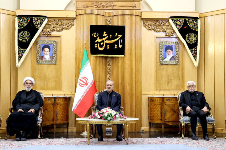 وتەیەکی گرینگی سەرۆک کۆماری ئێران لە کاتی ڕۆیشتنی بۆ پاکستان