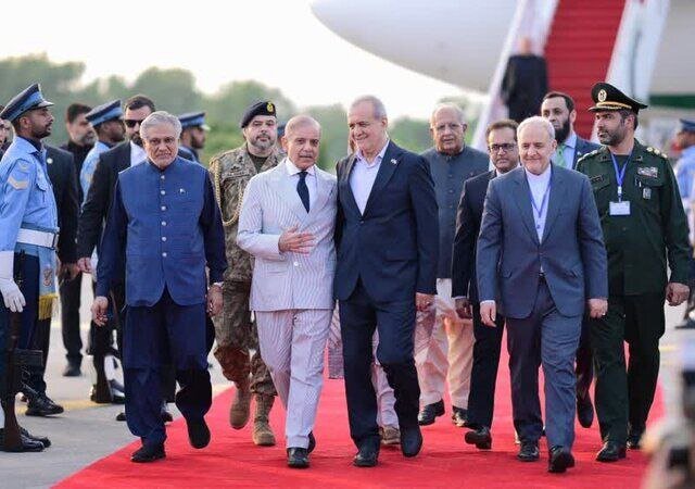 پزشکیان وارد اسلام‌آباد شد