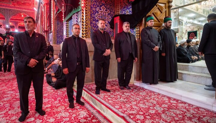 تقرير مصور/ العتبة الحسينية تقيم مجلس عزاء في الصحن الحسيني بمناسبة ذكرى استشهاد الإمام الحسن المجتبى(ع)