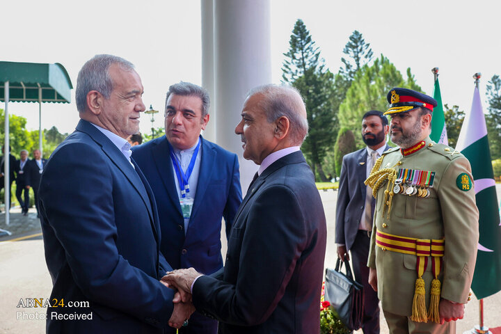 استقبال رسمی نخست وزیر پاکستان از دکتر پزشکیان