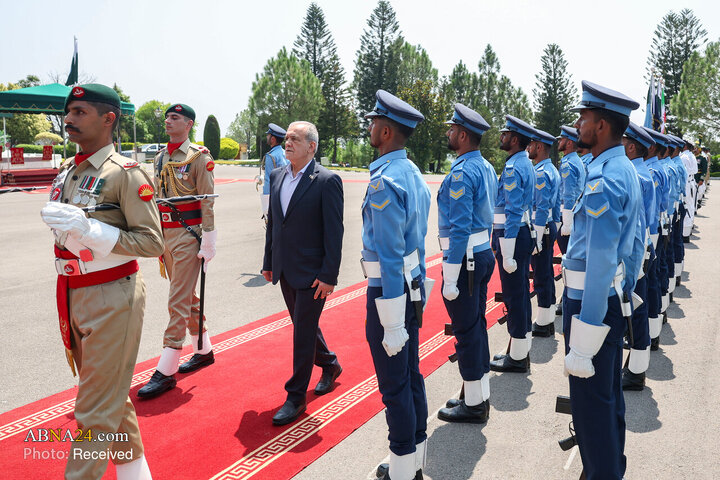 استقبال رسمی نخست وزیر پاکستان از دکتر پزشکیان