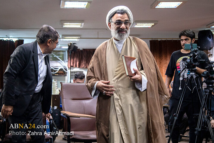 یادبودی برای محمدسرور رجایی