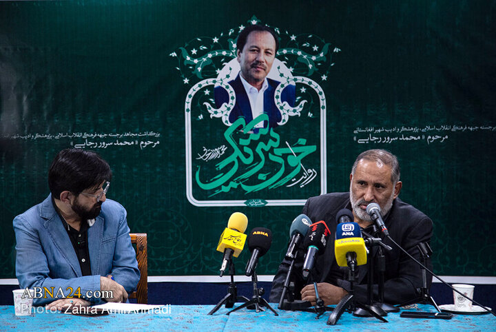 علیرضا قزوه در مراسم «روایت خون‌شریکی»: رجایی از خیلی از ما ایرانی‌تر بود