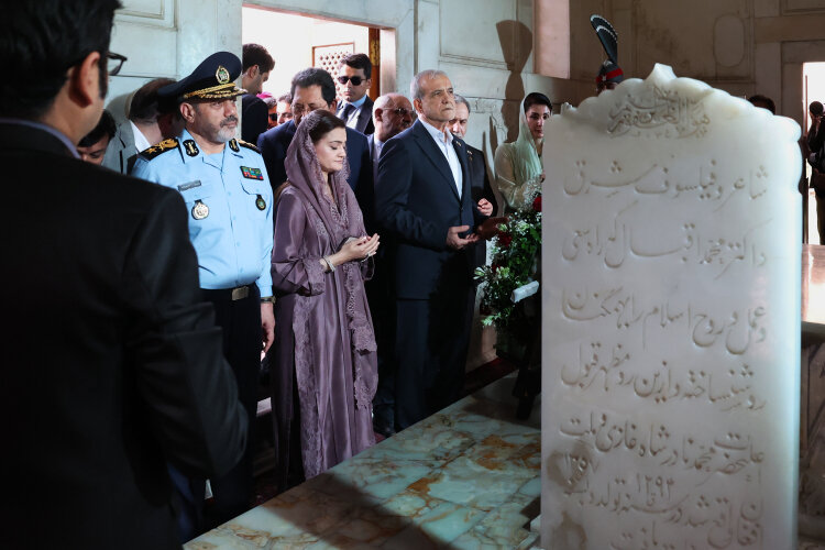 Iran's President pays tribute to Pakistani scholar Muhammad Iqbal