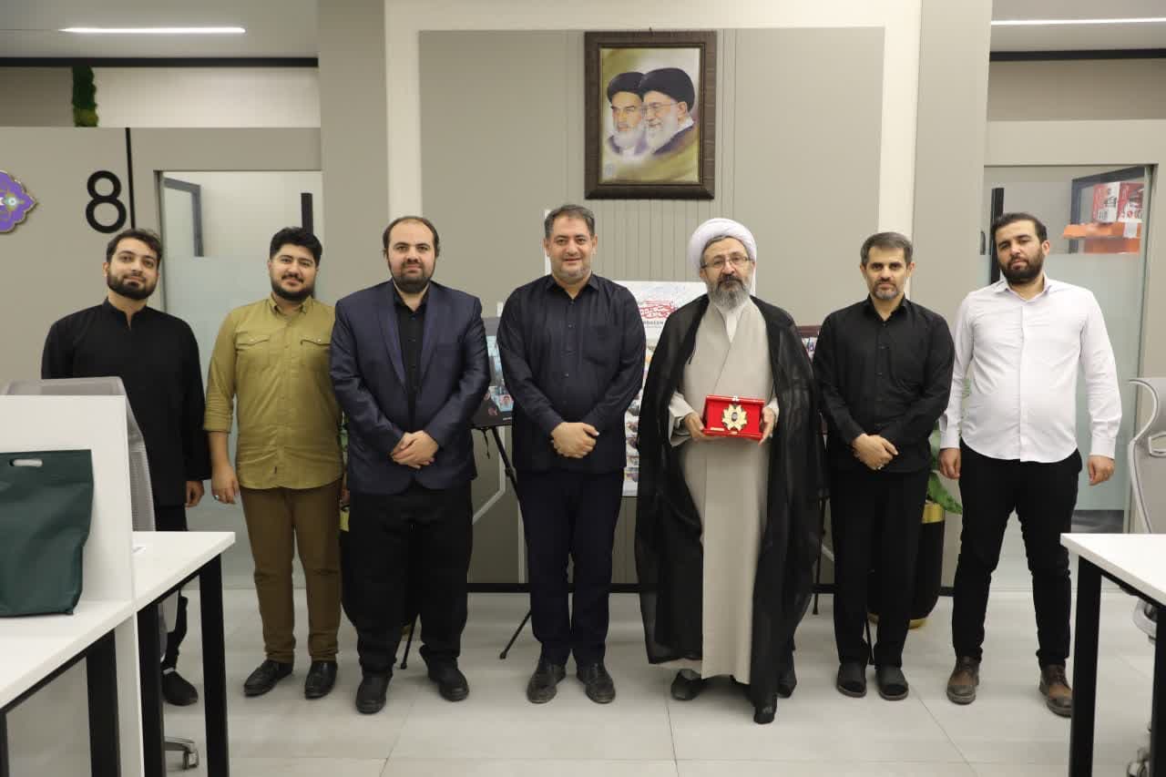 حجتالاسلام والمسلمین جواد مجتهد شبستری از خبرگزاری ابنا بازدید کرد