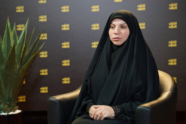 Daughter of Hezbollah Martyr 'Sayyid Fouad Shukr': “We are followers of Khomeini”