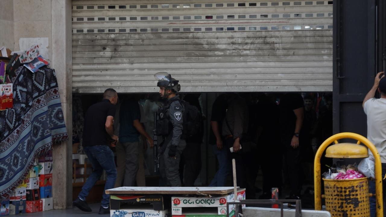 ارتش اسرائیل بازارهای الخلیل را تعطیل کرد + عکس