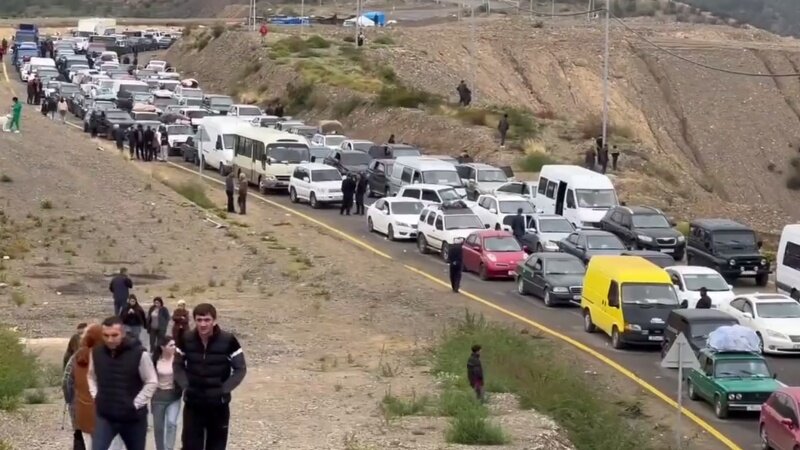 Moskva Bakıya acıq verir: Qarabağ ermənilərinə kömək etməyə qərar verildi