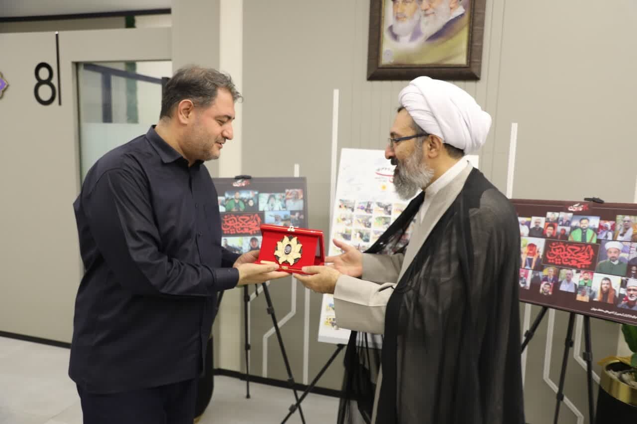 حجت‌الاسلام والمسلمین جواد مجتهد شبستری از خبرگزاری ابنا بازدید کرد