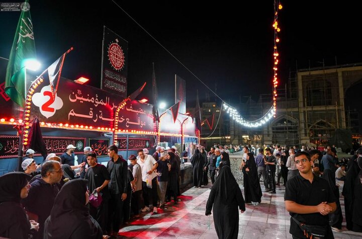 تقرير مصور/ مضيف العتبة العلويّة المقدّسة يقدّم خدمات مستمرّة لزائري أربعينية الإمام الحسين (ع)