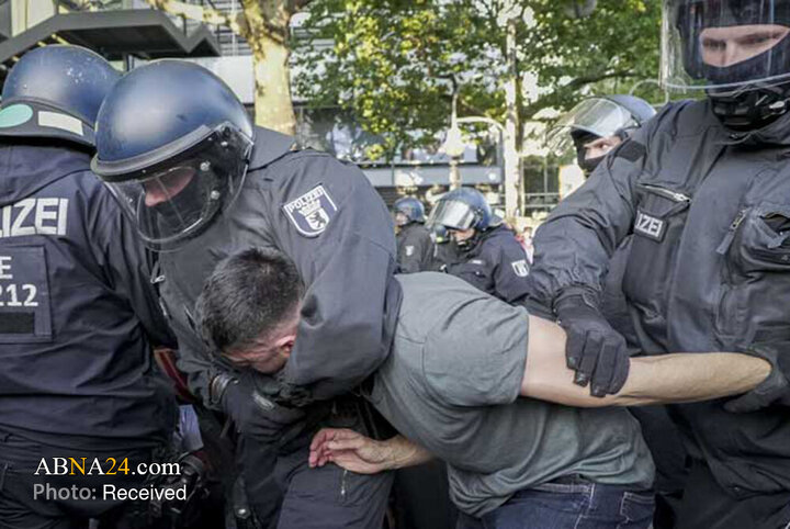 Alman Polisinin Filistin Savunucularını Vahşi Tutumu