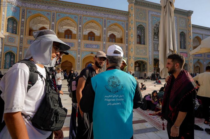 تقرير مصور/ ثلاثة آلاف خادمٍ ومتشرفٍ العتبة العلويّة المقدّسة ينفّذون الخطّة الخدمية للزيارة الأربعينية