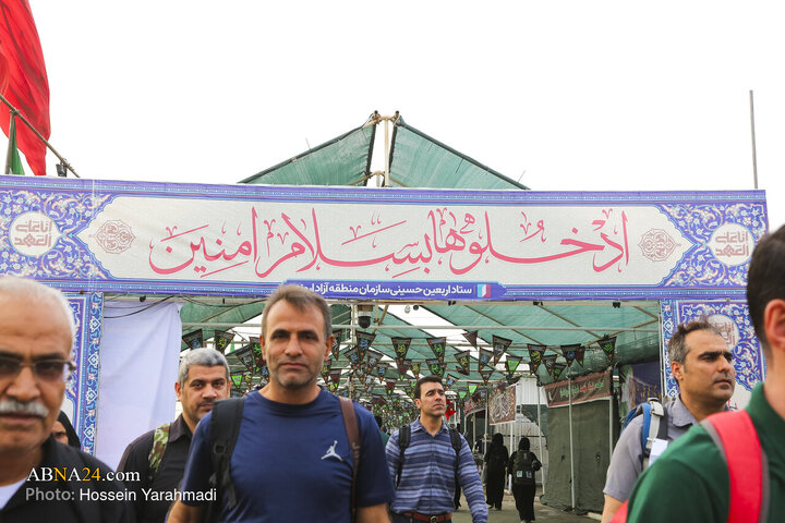 عبور زائران اربعین حسینی از مرز شلمچه