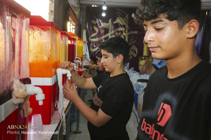 İmam Hüseyin (a.s) Zairlerinin Şelemçe Kapısından Geçiş Anları