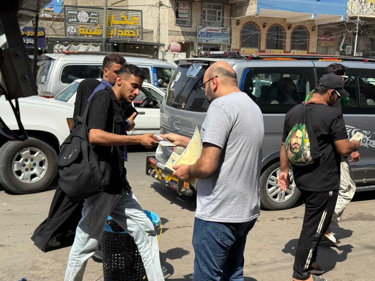 Fotoreportaj: Ətraf Mühit Qrupları Kərbəlaya gedən ziyarətçilər arasında düzgün mədəni maarifləndirmə aparırlar