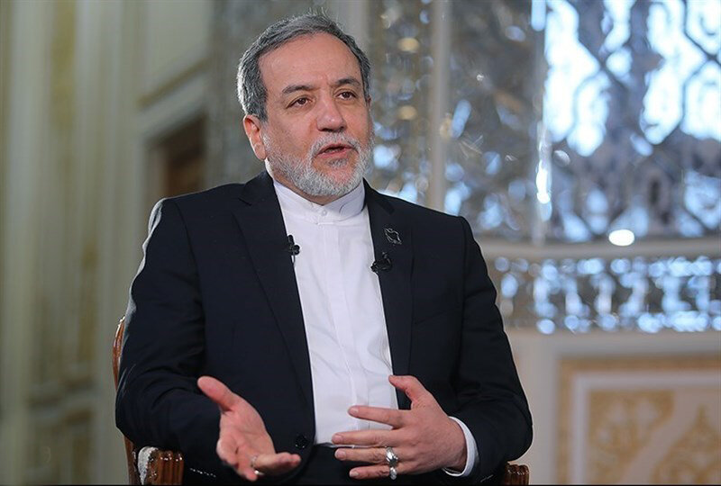 وزير الخارجية الإيرانية: يجب أن لا ننسى دور قائد الثورة بمواجهة العدوان ولم يسمح للأعداء بتحقيق أهدافهم