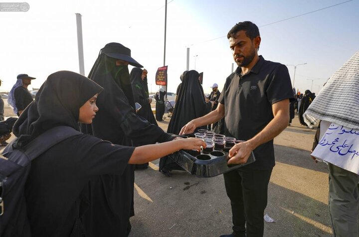تقرير مصور/ موقع "استراحة المرتضى" يقدم ثلاث وجبات طعام رئيسية يوميا بواقع 20 ألف وجبة لزوار الأربعين