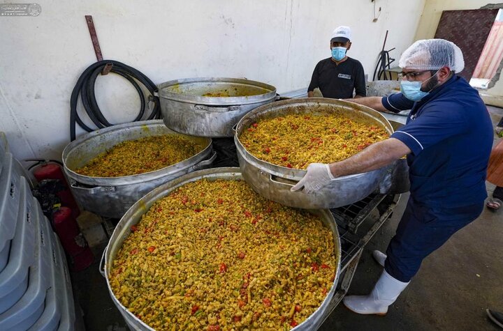 تقرير مصور/ موقع "استراحة المرتضى" يقدم ثلاث وجبات طعام رئيسية يوميا بواقع 20 ألف وجبة لزوار الأربعين