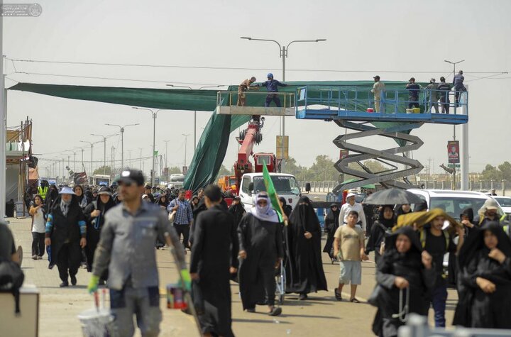 تقرير مصور/ موقع "استراحة المرتضى" يقدم ثلاث وجبات طعام رئيسية يوميا بواقع 20 ألف وجبة لزوار الأربعين