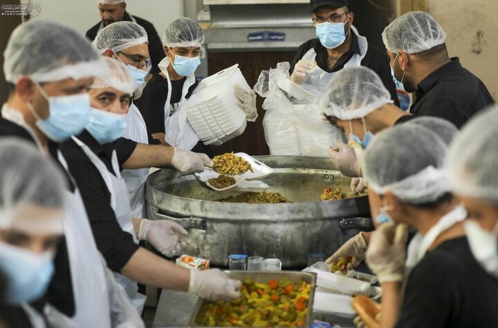 تقرير مصور/ موقع "استراحة المرتضى" يقدم ثلاث وجبات طعام رئيسية يوميا بواقع 20 ألف وجبة لزوار الأربعين