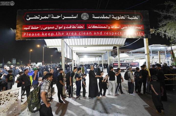 تقرير مصور/ موقع "استراحة المرتضى" يقدم ثلاث وجبات طعام رئيسية يوميا بواقع 20 ألف وجبة لزوار الأربعين