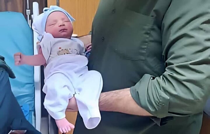 تولد نوزاد ایرانی اربعینی در بیمارستان زین‌العابدین(ع) کربلا