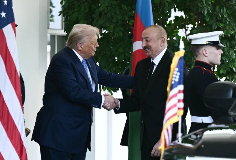 آذربایجان و ارمنستان توافق صلح را در کاخ سفید امضا کردند