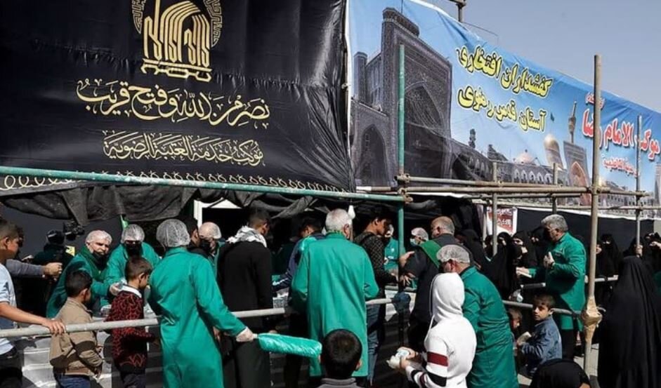 Photos: Razavi holy shrine sends 150,000 food packages for Arbaeen Pilgrims