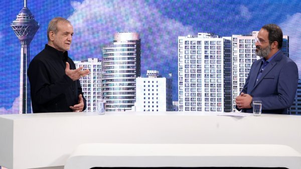 Pres. Pezeshkian highlights journalists’ role in strengthening unity, cohesion in Iran