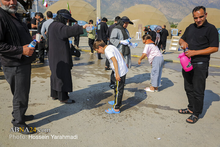 اقامت و پذیرایی زائران اربعین حسینی در موکب بنیاد مستضعفان