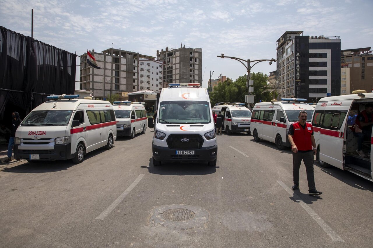 How does Al-Abbas Shrine contribute to enhancing its medical presence to ensure safety of Arbaeen pilgrims?
