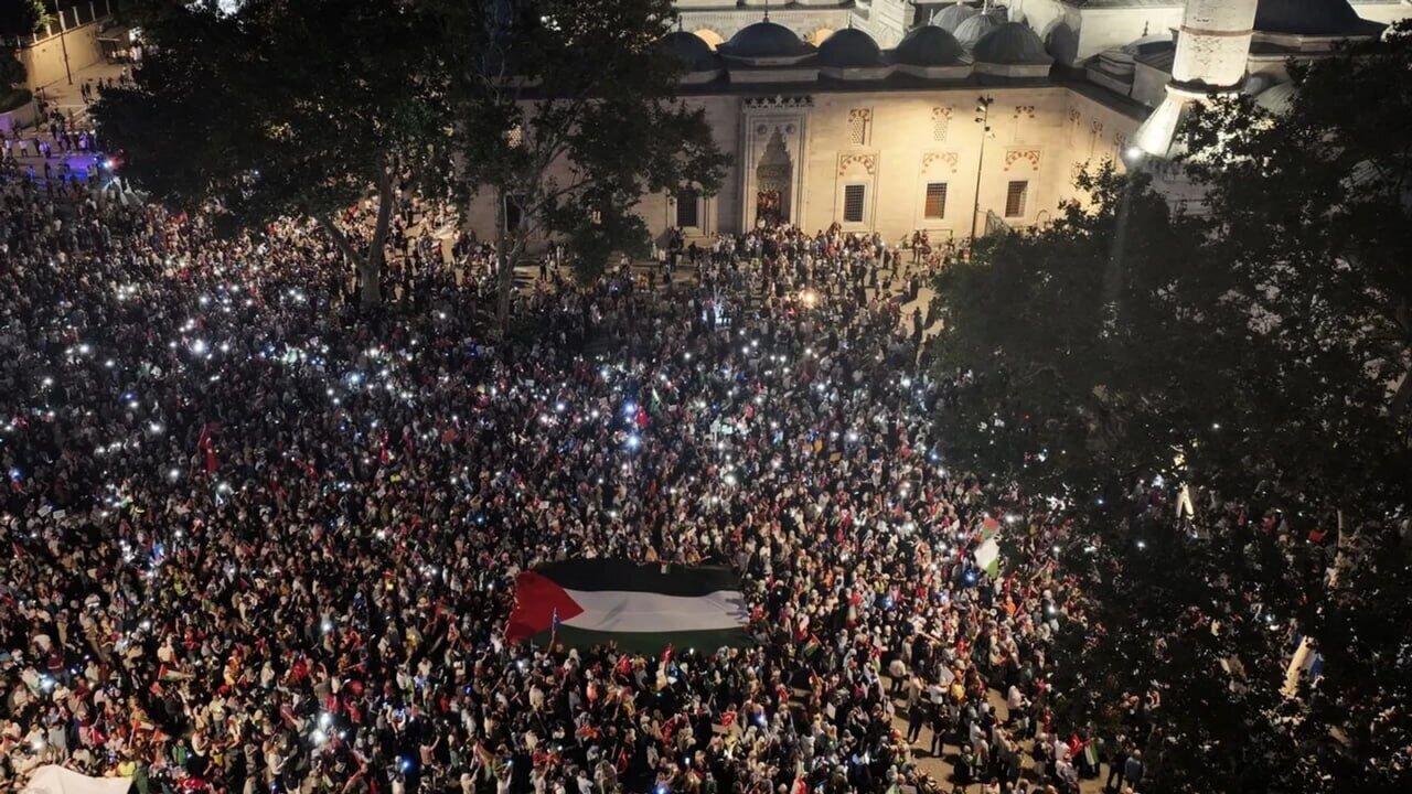 Thousands rally in Istanbul to condemn Israeli aggression, show solidarity with Gaza