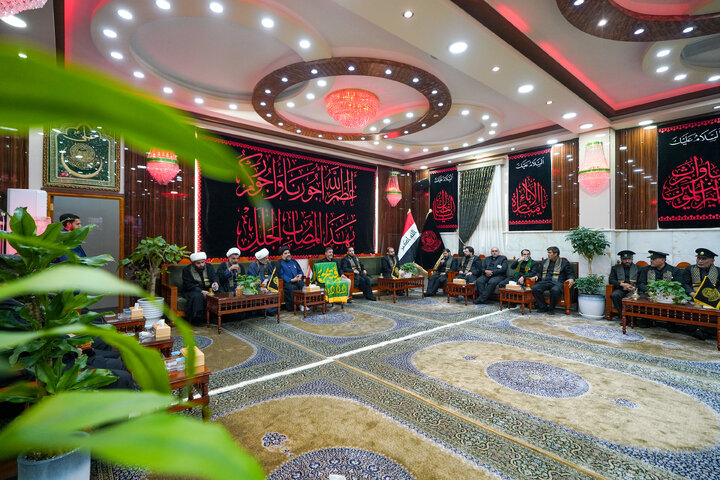 تقرير مصور/ حضور خُدام الحرم الرضوي الشريف في حرم أمير المؤمنين(ع)